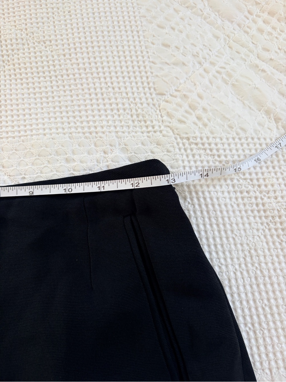 Vintage Banana Republic Classic Black High Waist Black Women's Shorts - Picture 5 of 6